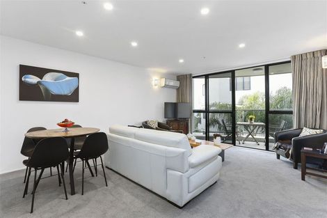 Photo of property in 3e/175 Hurstmere Road, Takapuna, Auckland, 0622