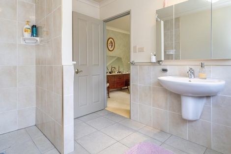 Photo of property in 15 Holyoake Terrace, Omokoroa, 3114