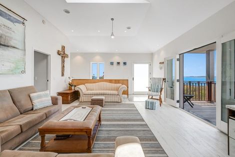 Photo of property in 487 Hibiscus Coast Highway, Orewa, 0931