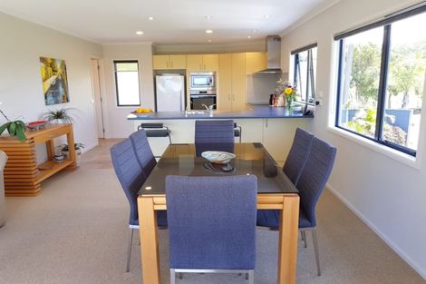 Photo of property in 381 Cove Road, Waipu, 0582