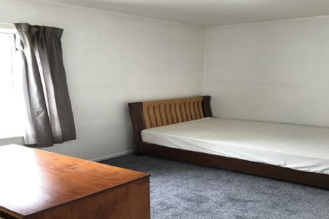 Photo of property in 1/44 Roberts Road, Glenfield, Auckland, 0629