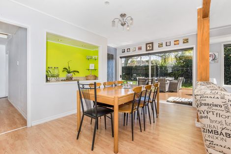 Photo of property in 81 Arimu Road, Papakura, 2110