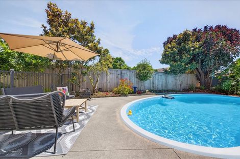 Photo of property in 185b Centreway Road, Orewa, 0931