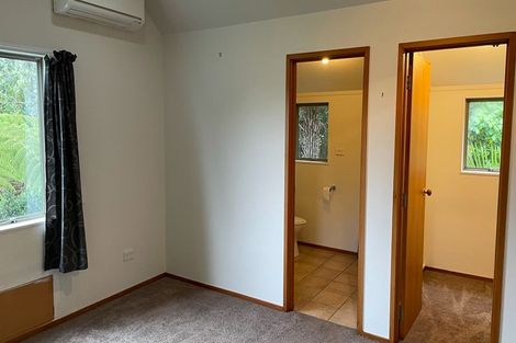 Photo of property in 36 Rimu Road, Oratia, Auckland, 0604