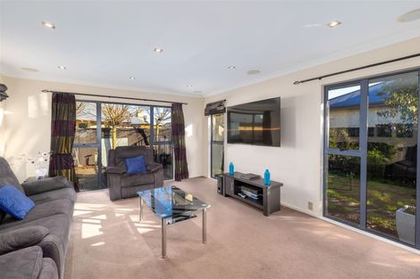 Photo of property in 562a Bower Avenue, Parklands, Christchurch, 8083