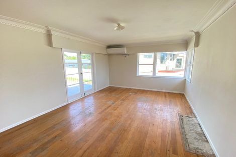 Photo of property in 43a Vine Street, Mangere East, Auckland, 2024