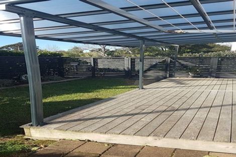 Photo of property in 5 Holgate Avenue, Herald Island, Auckland, 0618