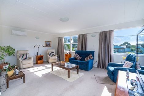 Photo of property in 74 Park Avenue, Waitarere Beach, Levin, 5510