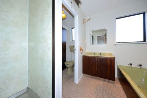 Photo of property in 21a Valecrest Avenue, Parklands, Christchurch, 8083