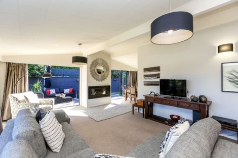 Photo of property in 13a Woodleigh Street, Frankleigh Park, New Plymouth, 4310