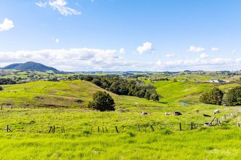 Photo of property in 6 Whaka Street, Maungaturoto, 0520