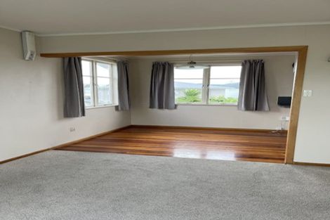 Photo of property in 36 Graham Avenue, Te Atatu Peninsula, Auckland, 0610