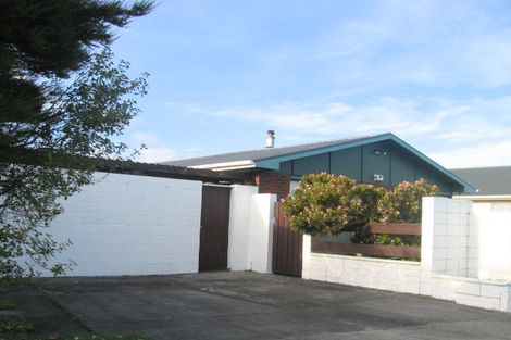 Photo of property in 16 Eskdale Road, Papakowhai, Porirua, 5024