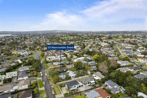 Photo of property in 10 Abercrombie Street, Howick, Auckland, 2014