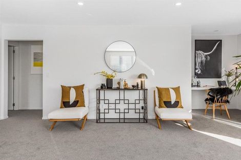 Photo of property in 33 Oakum Road, Whitby, Porirua, 5024