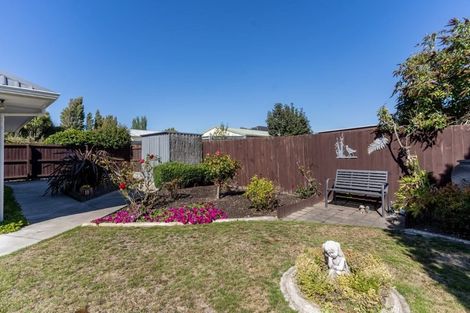 Photo of property in 42 Beauford Place, Parklands, Christchurch, 8083