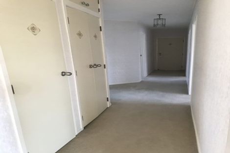 Photo of property in 6 Birdie Place, Red Beach, 0932