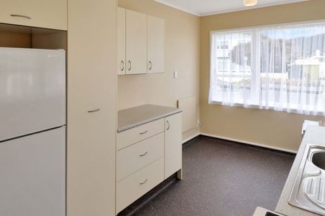 Photo of property in 71 Wai-iti Crescent, Woburn, Lower Hutt, 5010