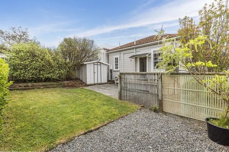 Photo of property in 32 Stanley Street, Berhampore, Wellington, 6023