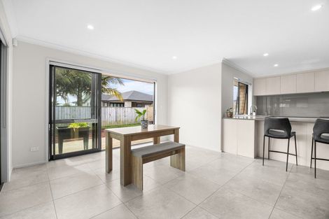 Photo of property in 13 Leebank Crescent, Riverhead, 0820