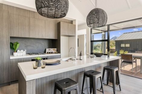 Photo of property in 12 Falconer Rise, Jacks Point, Queenstown, 9371