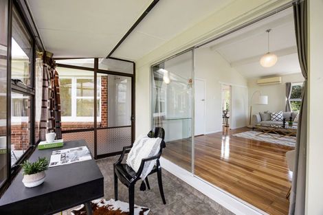 Photo of property in 16 Helena Road, Hillcrest, Hamilton, 3216