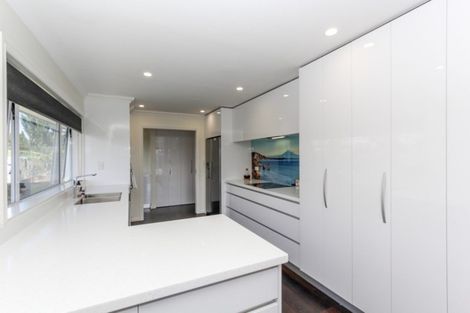 Photo of property in 7a Caledonia Place, Highlands Park, New Plymouth, 4312