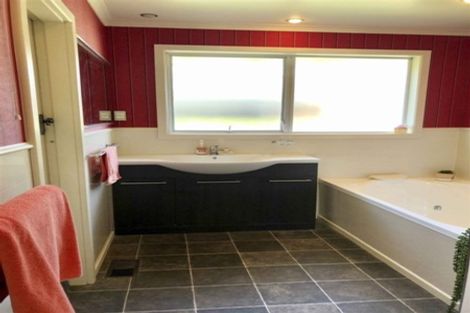 Photo of property in 127 Gladstone Terrace, Gladstone, Invercargill, 9810