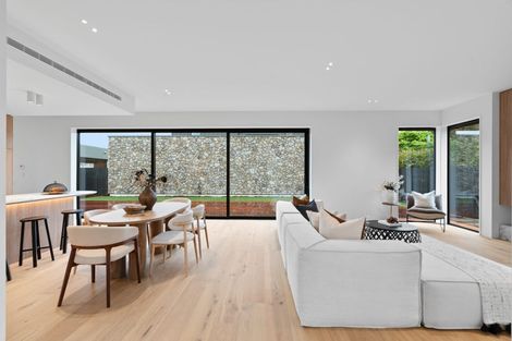 Photo of property in 17 Plynlimon Road, Fendalton, Christchurch, 8052