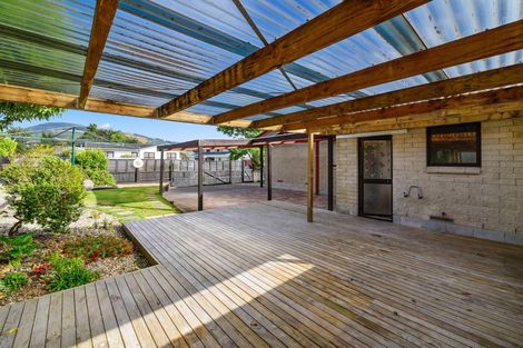 Photo of property in 1a Aries Place, Kawaha Point, Rotorua, 3010