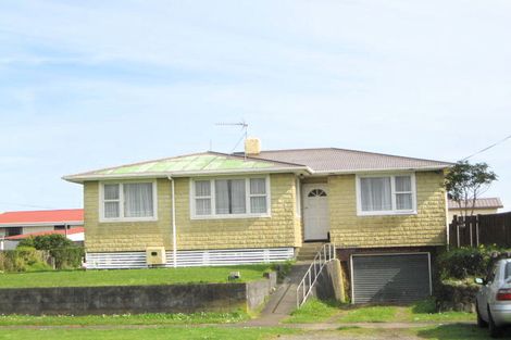 Photo of property in 20 Raleigh Street, Waitara, 4320