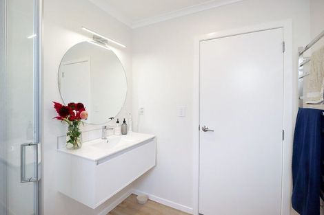 Photo of property in 33 Doug Jensen Street, Wallaceville, Upper Hutt, 5018