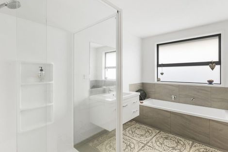 Photo of property in 105 Penetaka Heights, Pyes Pa, Tauranga, 3112