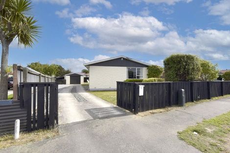 Photo of property in 13 Lenton Street, Aranui, Christchurch, 8061