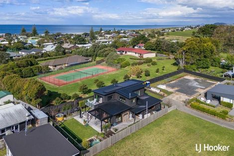 Photo of property in 11 Beau Lane, Waihi Beach, 3611