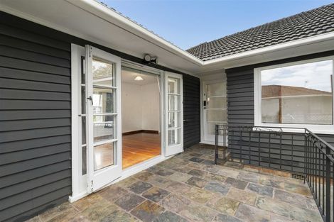 Photo of property in 13 Bruce Road, Glenfield, Auckland, 0629