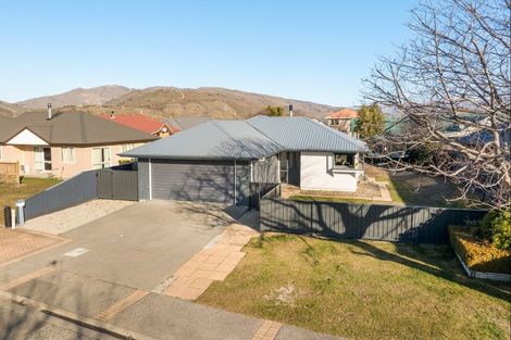 Photo of property in 4 Fenwick Crescent, Cromwell, 9310