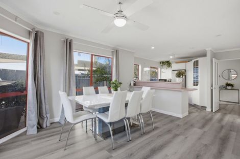 Photo of property in 8 Monterey Key, Papamoa Beach, Papamoa, 3118