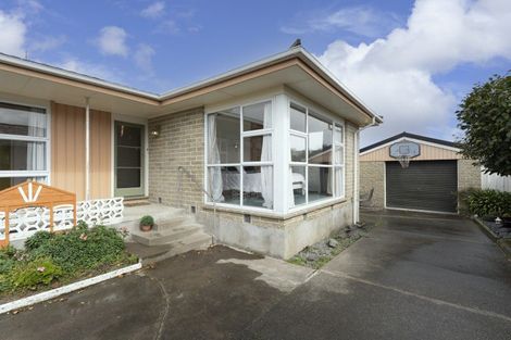 Photo of property in 209 Burwood Road, Burwood, Christchurch, 8083