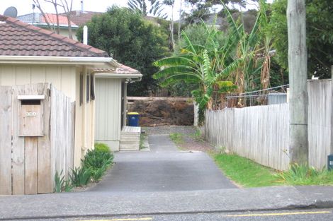 Photo of property in 2/59 Seaview Road, Glenfield, Auckland, 0629