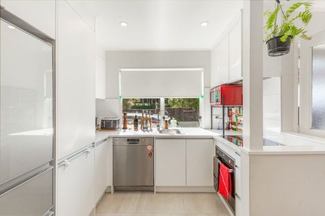 Photo of property in 2/32 Moana Avenue, Onehunga, Auckland, 1061