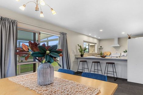 Photo of property in 72 Evans Road, Papamoa Beach, Papamoa, 3118