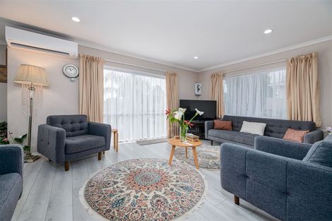 Photo of property in 345a Triangle Road, Massey, Auckland, 0614