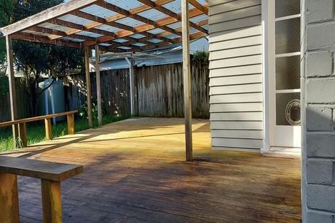 Photo of property in 33a Titoki Street, Te Atatu Peninsula, Auckland, 0610