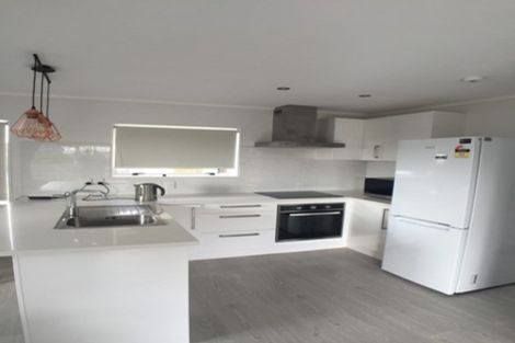 Photo of property in 4/94 Lynwood Road, New Lynn, Auckland, 0600