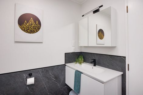 Photo of property in 12 Capri Place, Awapuni, Palmerston North, 4412