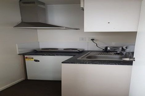 Photo of property in 8c Schnapper Rock Road, Schnapper Rock, Auckland, 0632