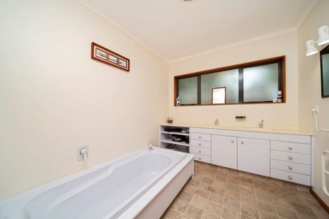 Photo of property in 8 Frank Wilson Terrace, Welbourn, New Plymouth, 4312