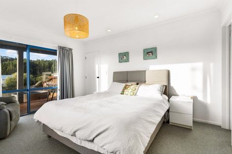 Photo of property in 2/87 Island Bay Road, Beach Haven, Auckland, 0626