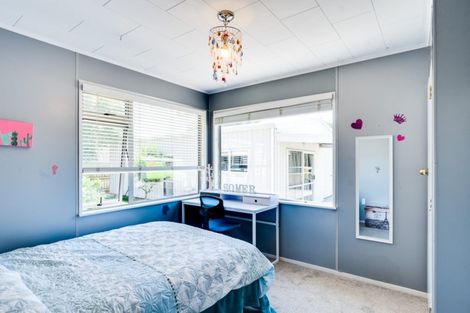 Photo of property in 5 Old Ferry Road, Clive, 4102